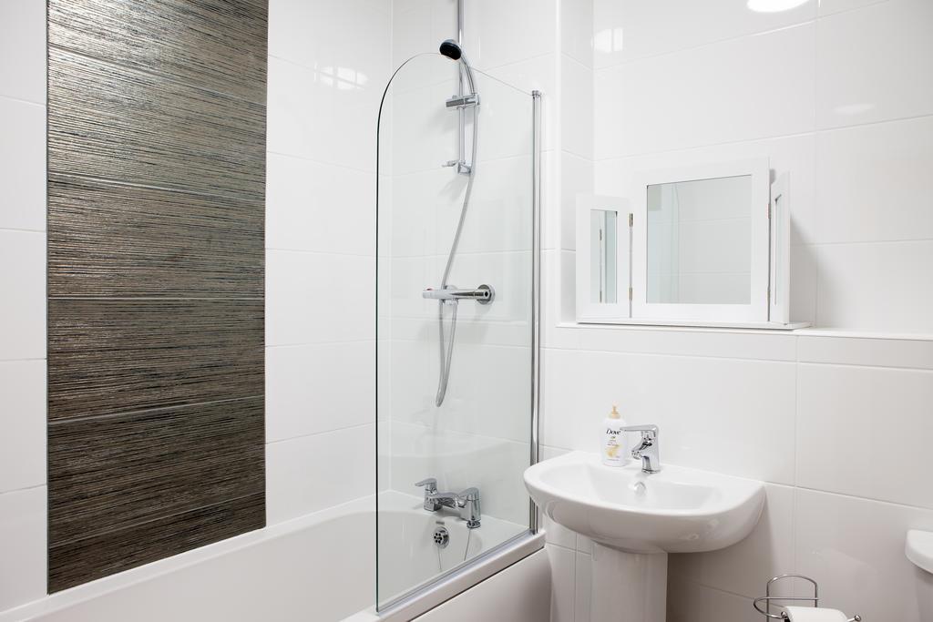 Guild House Appartement Swindon Buitenkant foto